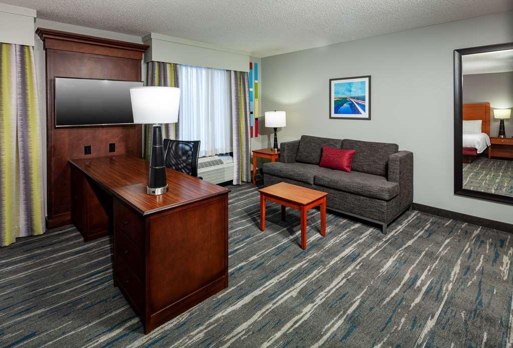 Hampton Inn & Suites Mobile I-65@ Airport Boulevard Værelse billede