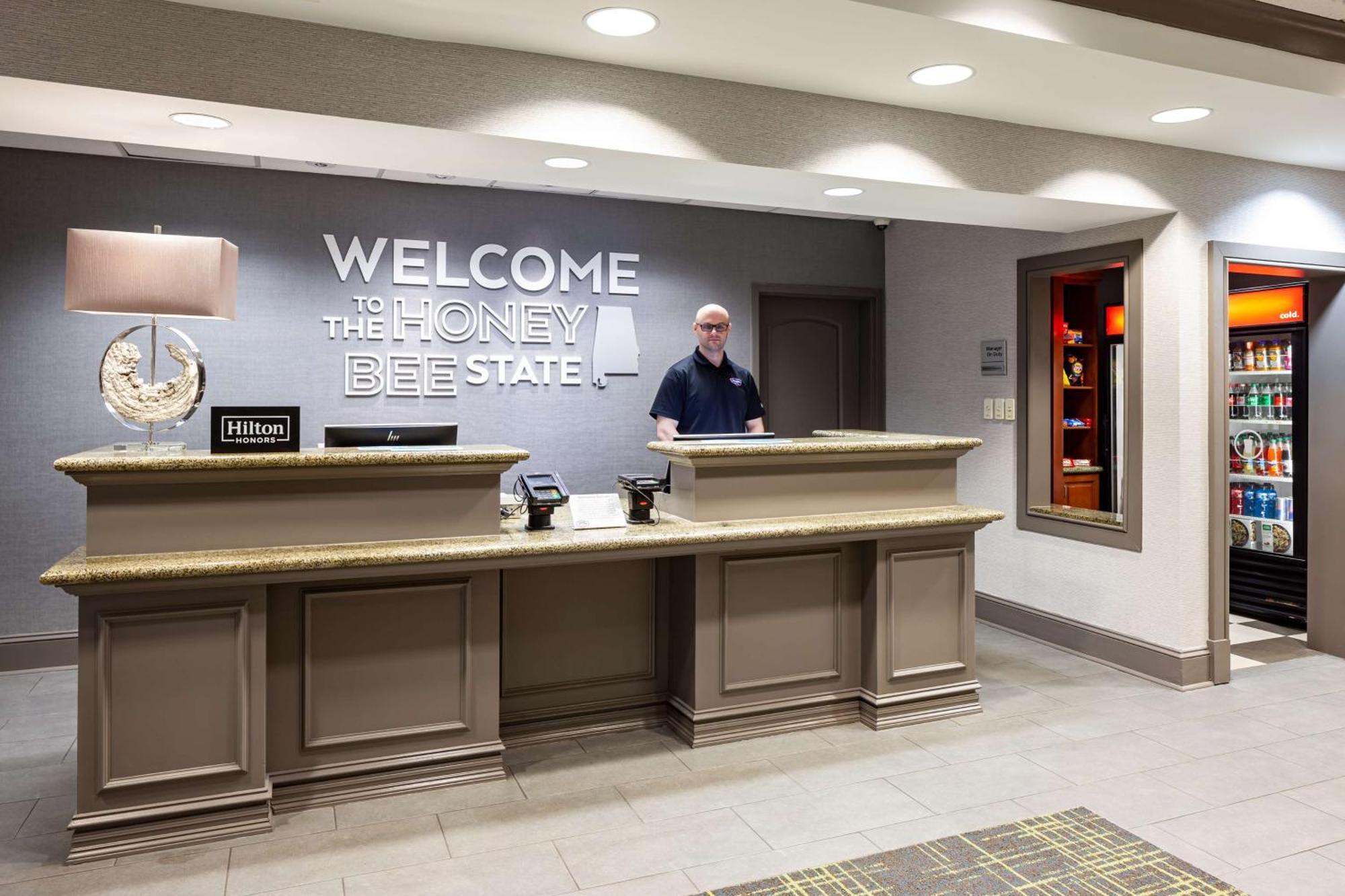 Hampton Inn & Suites Mobile I-65@ Airport Boulevard Eksteriør billede