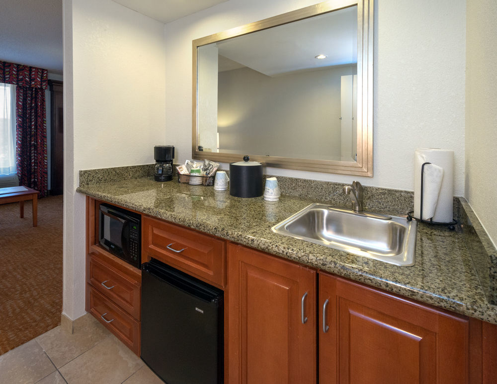 Hampton Inn & Suites Mobile I-65@ Airport Boulevard Eksteriør billede